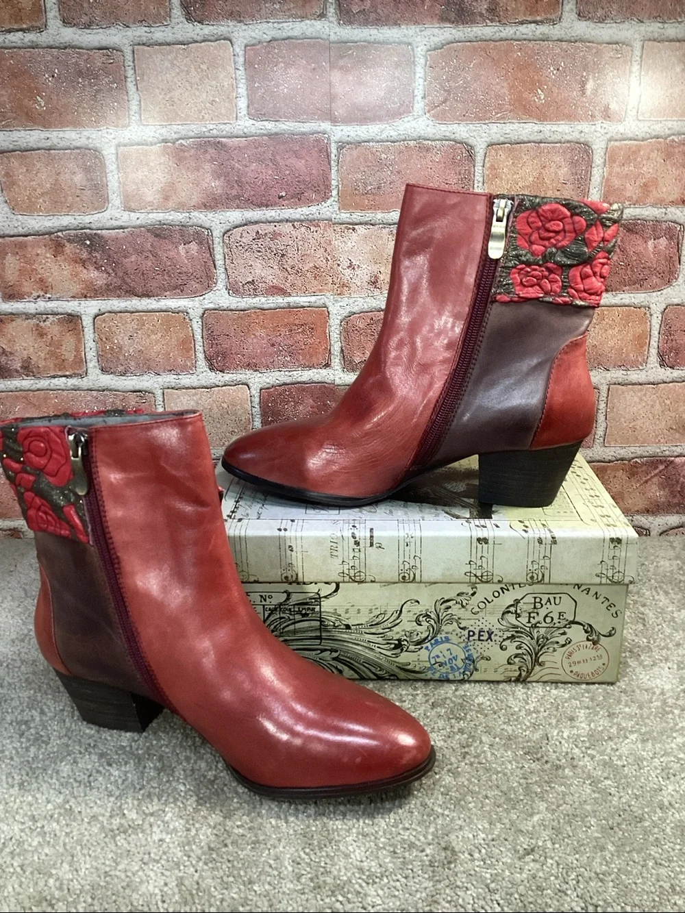 L’Artiste by Spring Step Dramatic women’s heel ankle boots size 39 eu size 8
